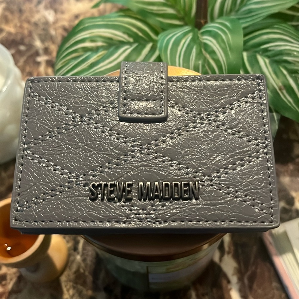 Steve Madden brand new grey coin purse/card holder